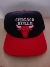 Cappello Chicago Bulls NBA (ATTENZIONE leggere condizioni dell'usato)
