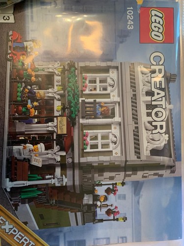 Lego set 10243 - lego, ristorante