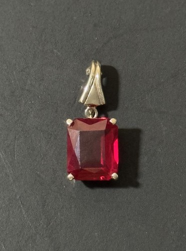 Rubino rosso oro - 14, kt