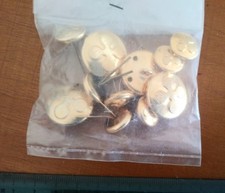 Lotto 6 Bottoni  3 Grandi + 3