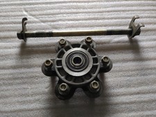 Mozzo Corona, Perno Ruota