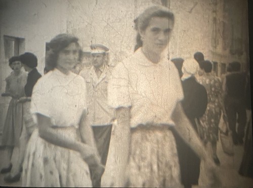 16mm silent film - b/w,