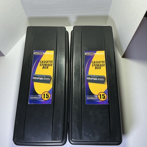 Lot alpha fellowes - of, 2