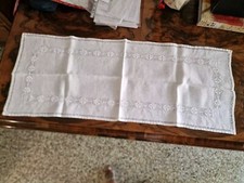 Striscia runner lino Canapa bianco pizzo  cm.102x41,5 B22 Linen Runner (1) °