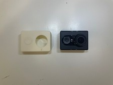 YI Action Camera – 16MP Full HD 1080p  + Custodia in silicone  