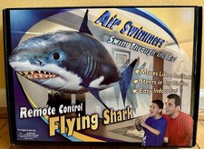 Telecomando Air Swimmers nuovo con scatola volante grande squalo bianco interno RC Shark
