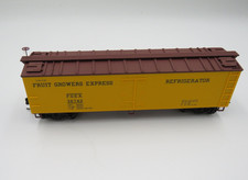 Accurail 3361 – Carro