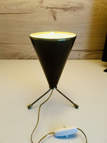 Lampada tripode cono rossa - tv,