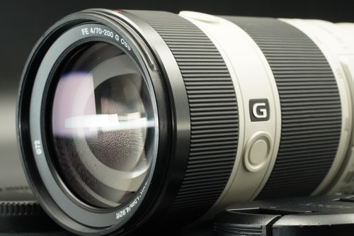 Sony 200mm 4 g - 70-200mm, f/4