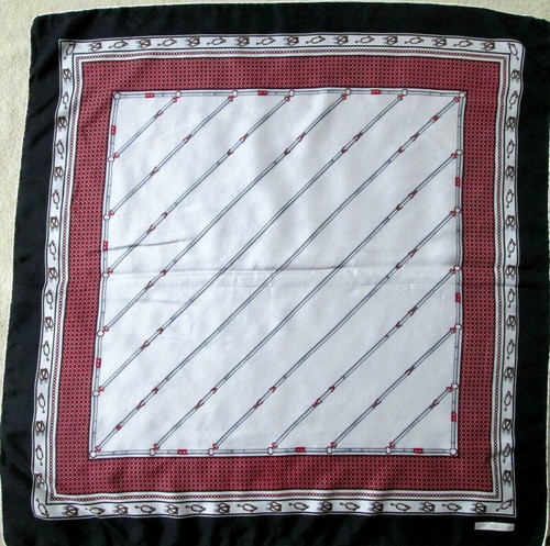 Superbe foulard celine soie - -superbe,