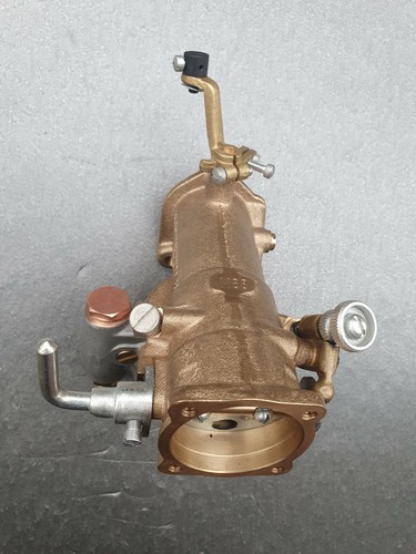 Carburatore testa piatta