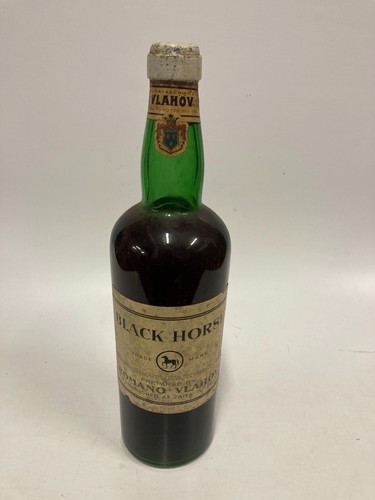 Whisky black horse - whisky, vlahov