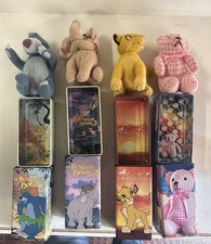 Mini peluche Disney Tiny Tins Jungle Book 2 The Lion King Orsacchiotto In Latta