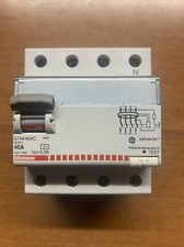 Salvavita BTICINO G744/40AC INTERRUTTORE DIFFERENZIALE PURO 4P 40A 0,3  4 MODULI