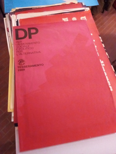 Manifesto democrazia - manifesto,