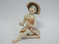 Bambola Con Cappello e Tulle -