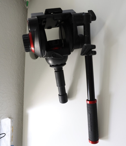 Testina treppiede video - , fluido