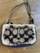 Cinghia o manico catena Coach X Jennifer Lopez Mini Town Shearling RARO 