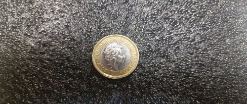 Moneta rara one pound - rara, anno