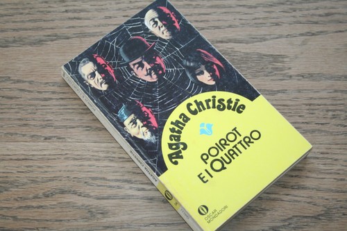 Agatha christie poirot - agatha,