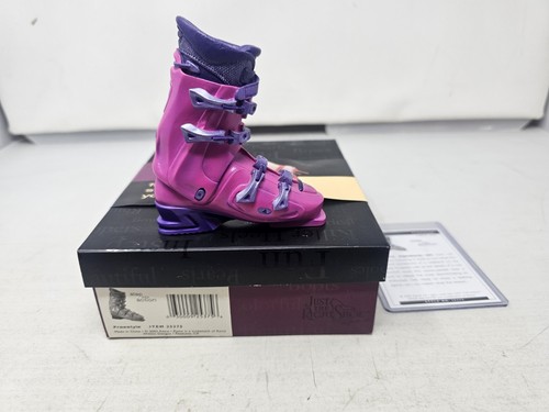 Just the right - right, shoe
