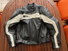 GIUBBOTTO E PANTALONI IN PELLE DEA MOTO