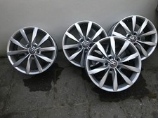 cerchi in lega volwagen 17 pollici usati in buone condizioni