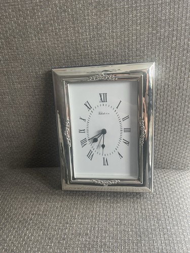 Orologio sveglia con cornice