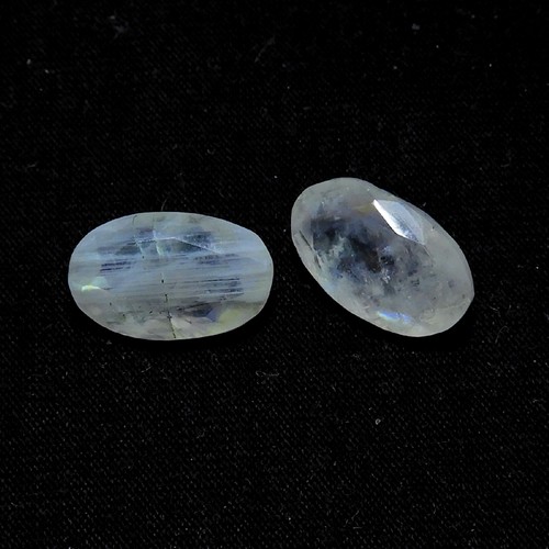 Pietra luna arcobaleno - di,