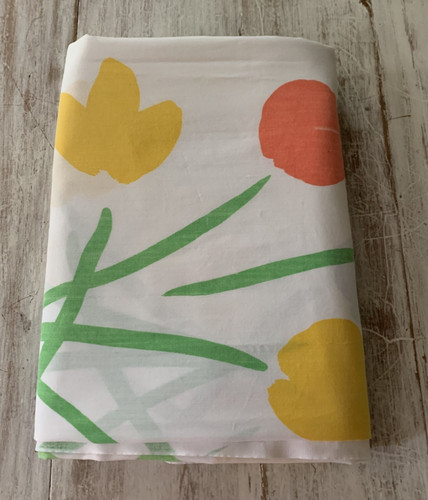 Marimekko seven flowers queen - flowers,
