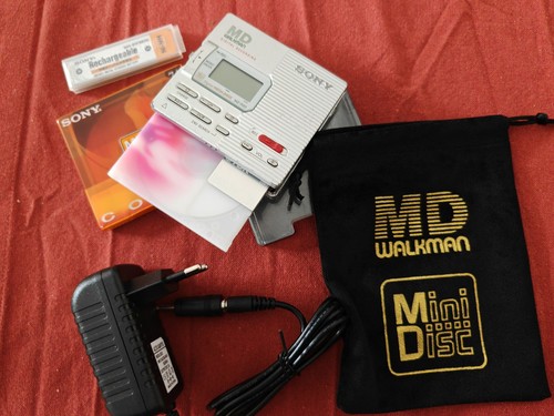 Sony r90 walkman set - sony, mz-r90