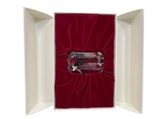 Statua Swarovski scudo