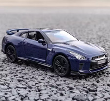 1:36 Nissan GTR R35 Super auto