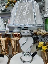 Lampada da tavolo diamante
