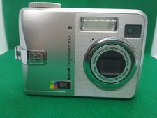 Fotocamera digitale compatta Kodak EasyShare C330 con obiettivo KODAK RETINAR.