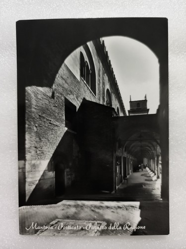 Mantova porticato palazzo