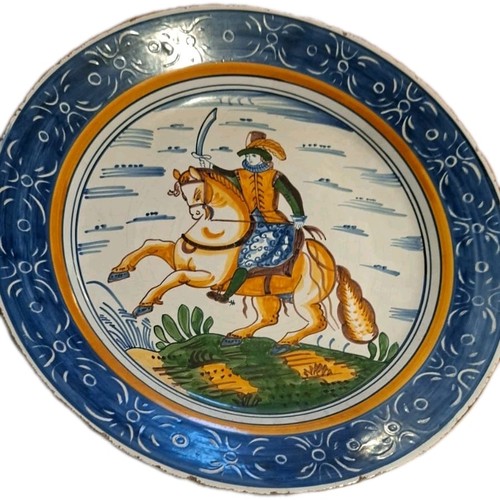 Piatto parata maiolica