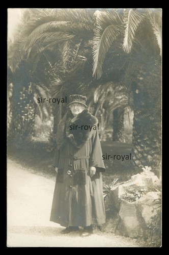 Vecchia donna nel - , giardino