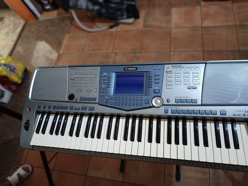 Pianola yamaha - pianola,