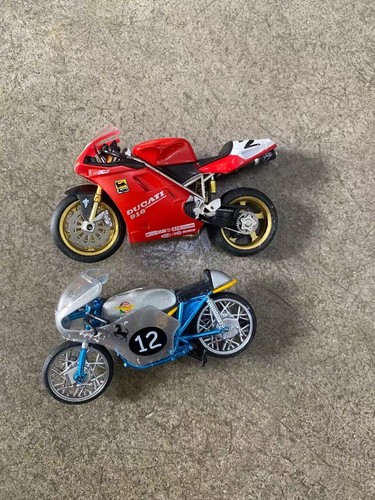 Ducati 24 modellino - pz,