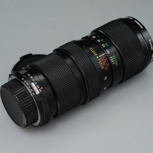 Vivitar close focus auto zoom - auto,