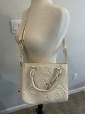 Valentino Orlandi tracolla