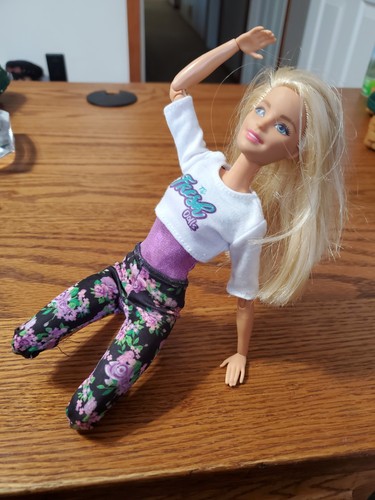 Barbie made move bambola - to,