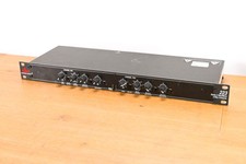 dbx 223 Crossover stereo 2
