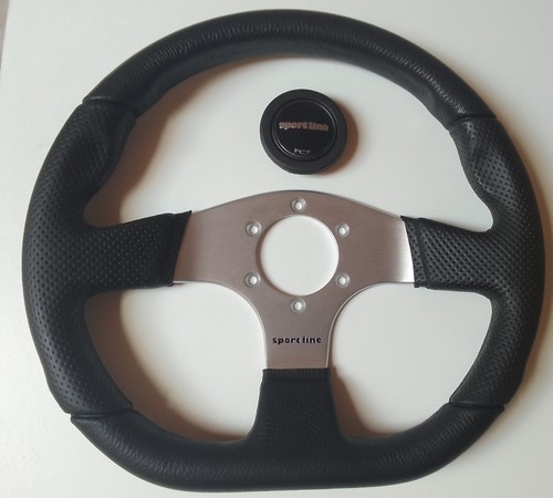 Volante sportivo con mozzo