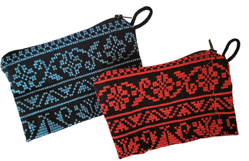 Marsupio con zip ricamato