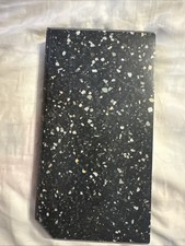 Scaffale rialzato in corian