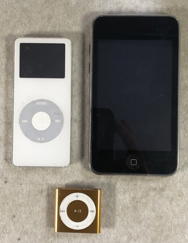 Lot ipods shuffle apple - of,