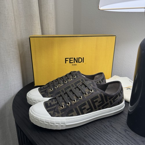 Fendi sneakers domino - fendi, uomo