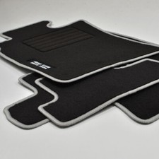 Tappetini in velluto con logo